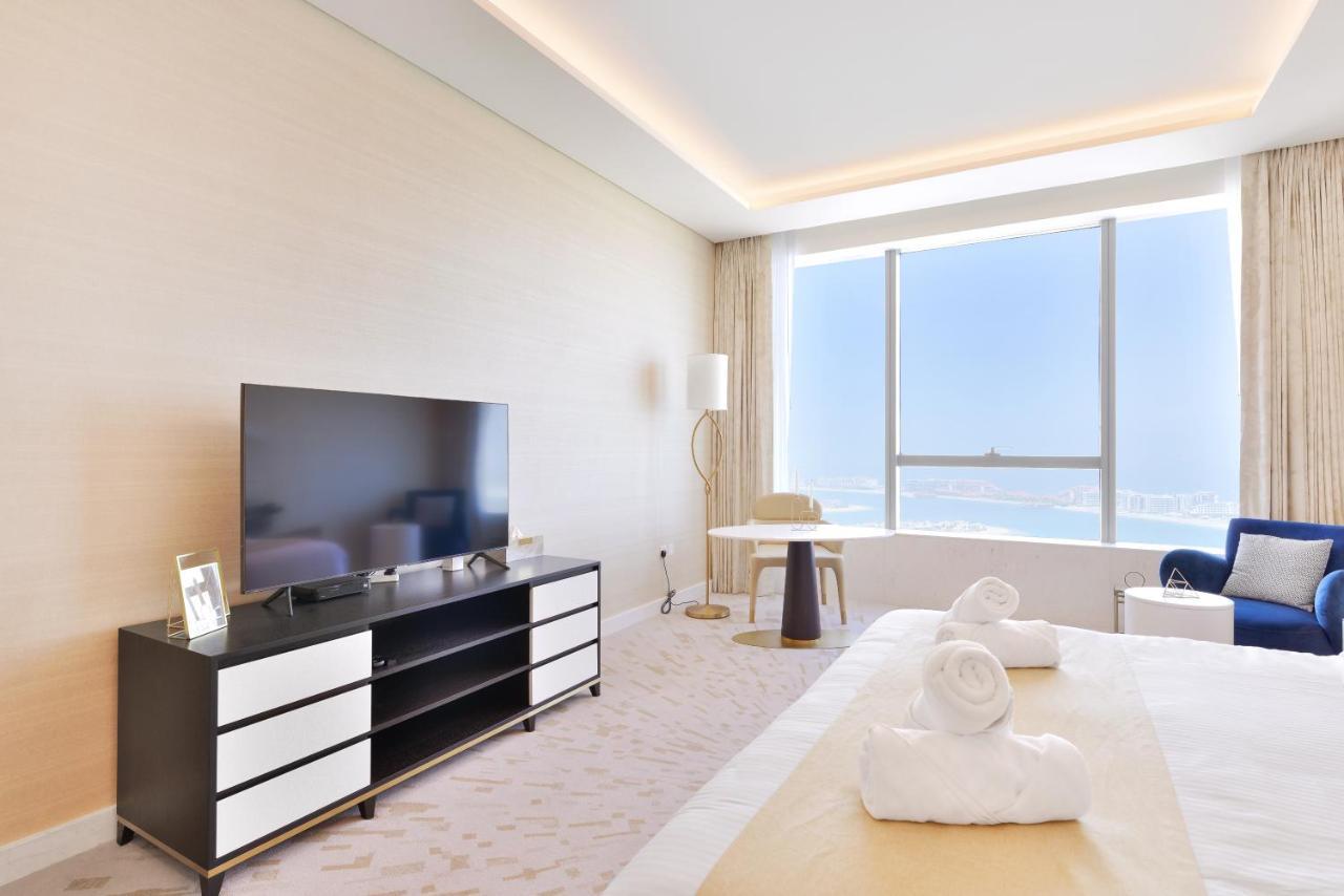 Ultra Luxury Palm Tower With Shared Hotel Facilities Дубай Экстерьер фото