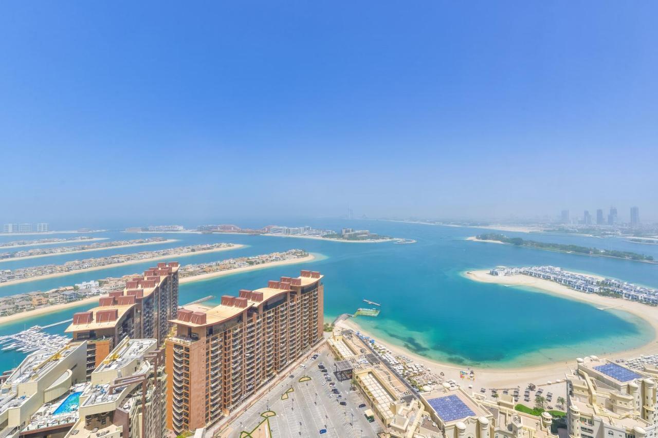 Ultra Luxury Palm Tower With Shared Hotel Facilities Дубай Экстерьер фото