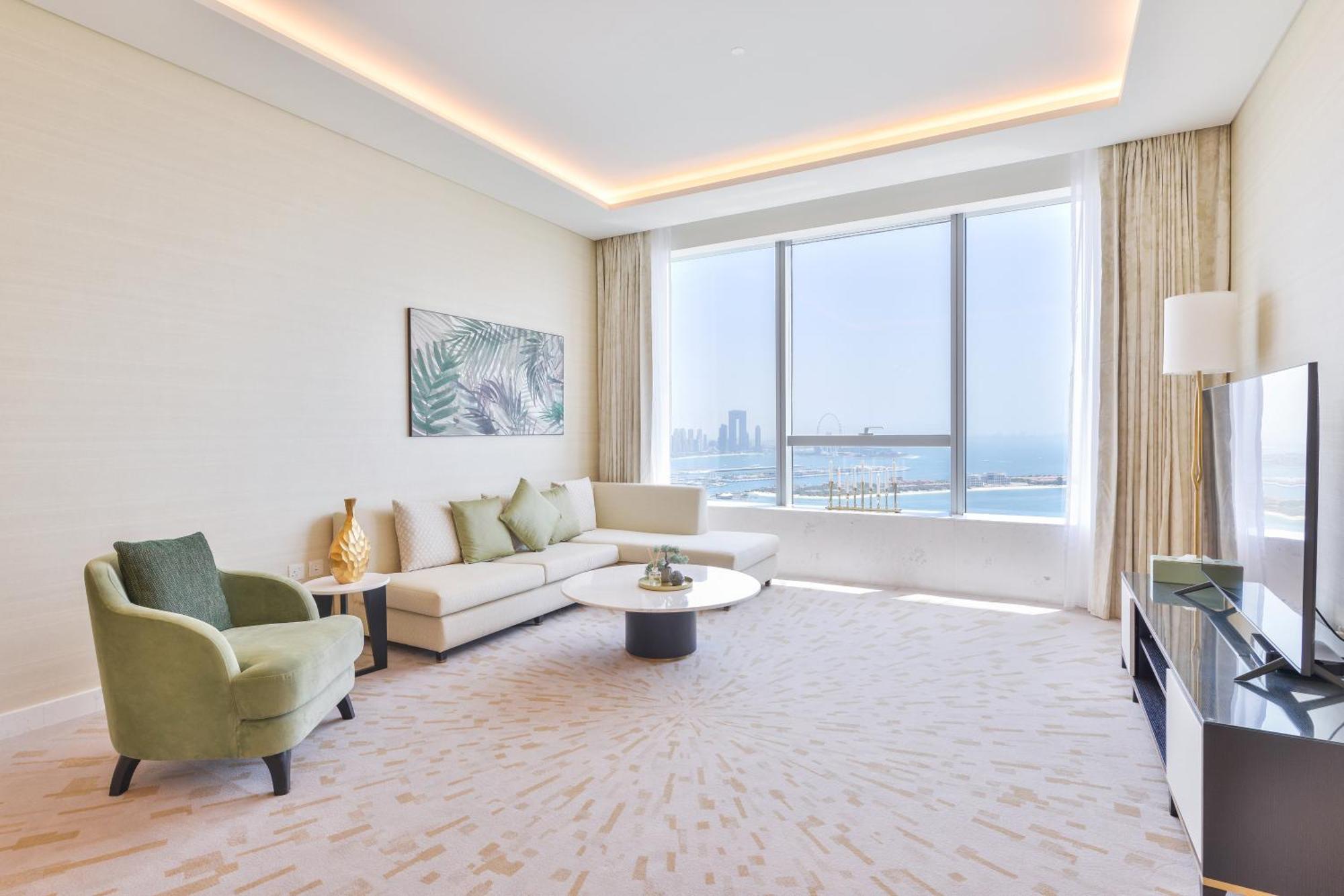 Ultra Luxury Palm Tower With Shared Hotel Facilities Дубай Экстерьер фото
