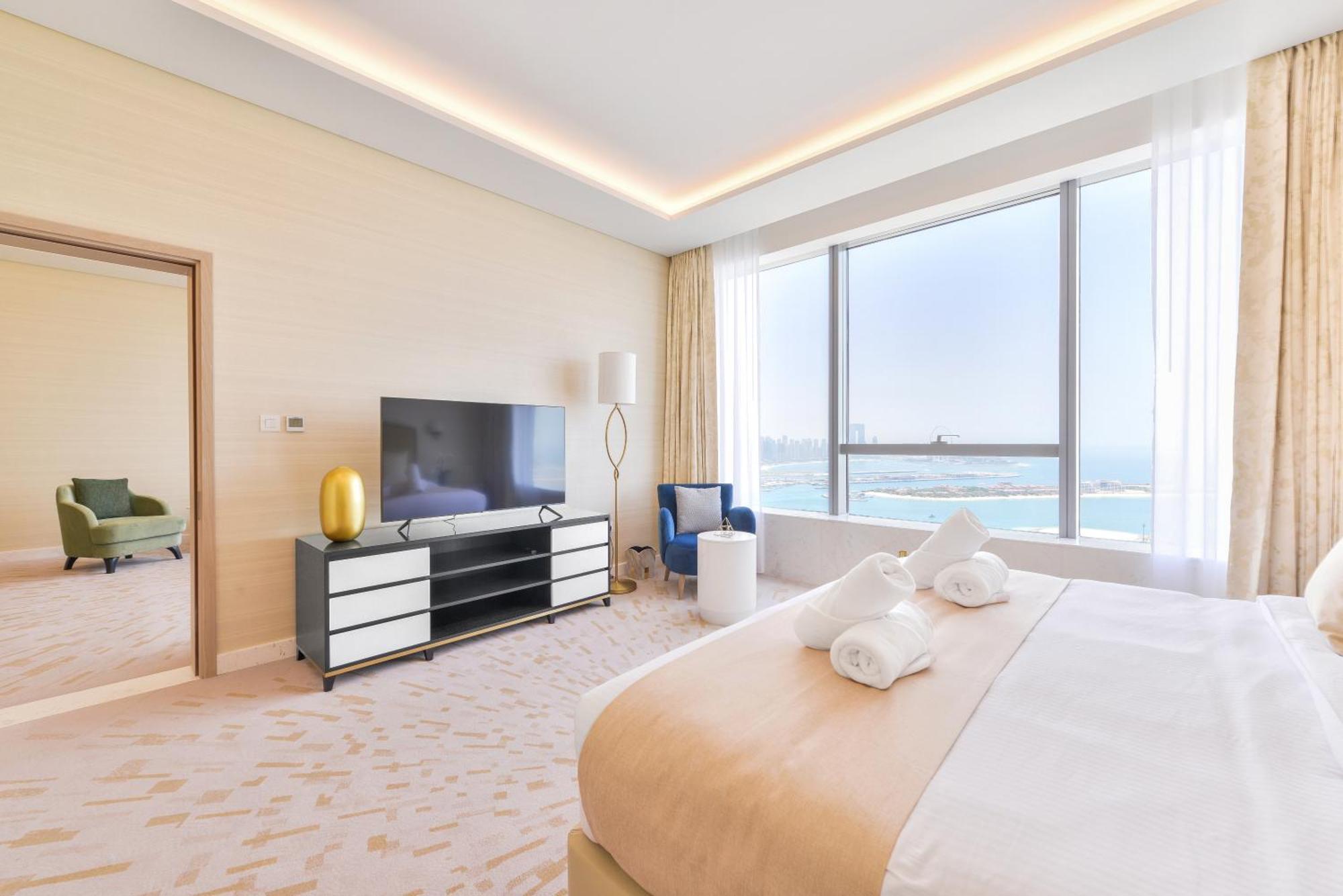 Ultra Luxury Palm Tower With Shared Hotel Facilities Дубай Экстерьер фото