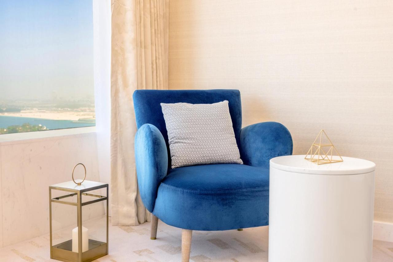 Ultra Luxury Palm Tower With Shared Hotel Facilities Дубай Экстерьер фото