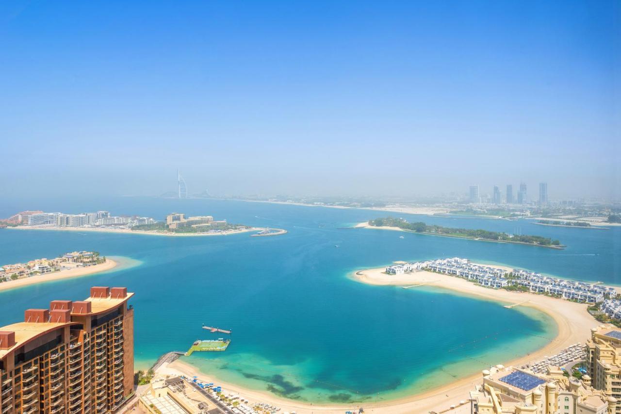 Ultra Luxury Palm Tower With Shared Hotel Facilities Дубай Экстерьер фото