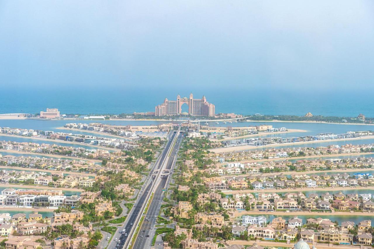 Ultra Luxury Palm Tower With Shared Hotel Facilities Дубай Экстерьер фото
