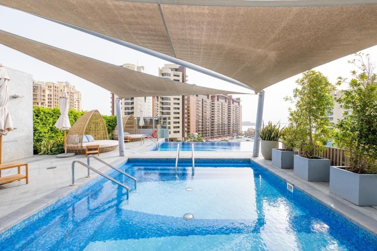 Ultra Luxury Palm Tower With Shared Hotel Facilities Дубай Экстерьер фото