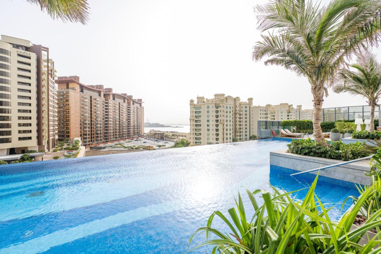 Ultra Luxury Palm Tower With Shared Hotel Facilities Дубай Экстерьер фото