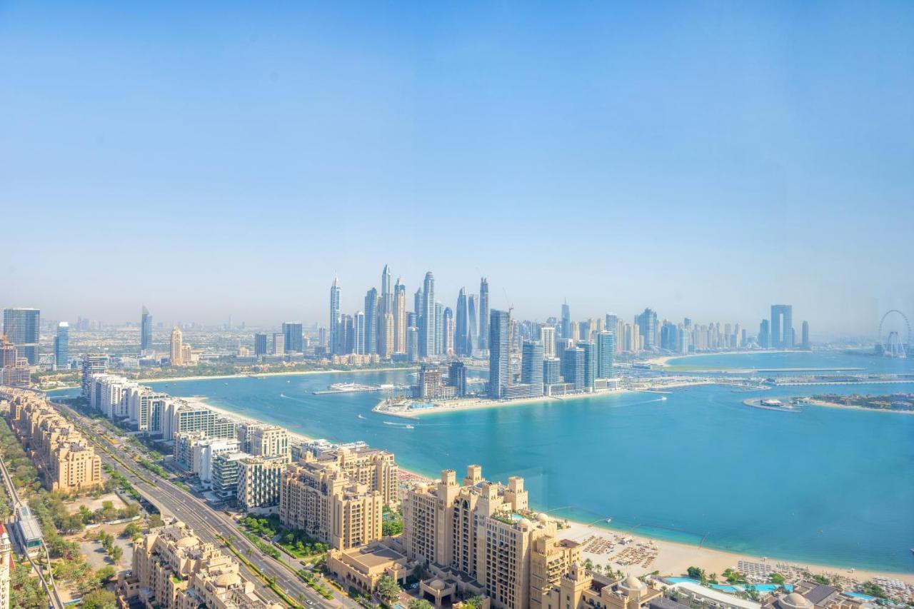 Ultra Luxury Palm Tower With Shared Hotel Facilities Дубай Экстерьер фото