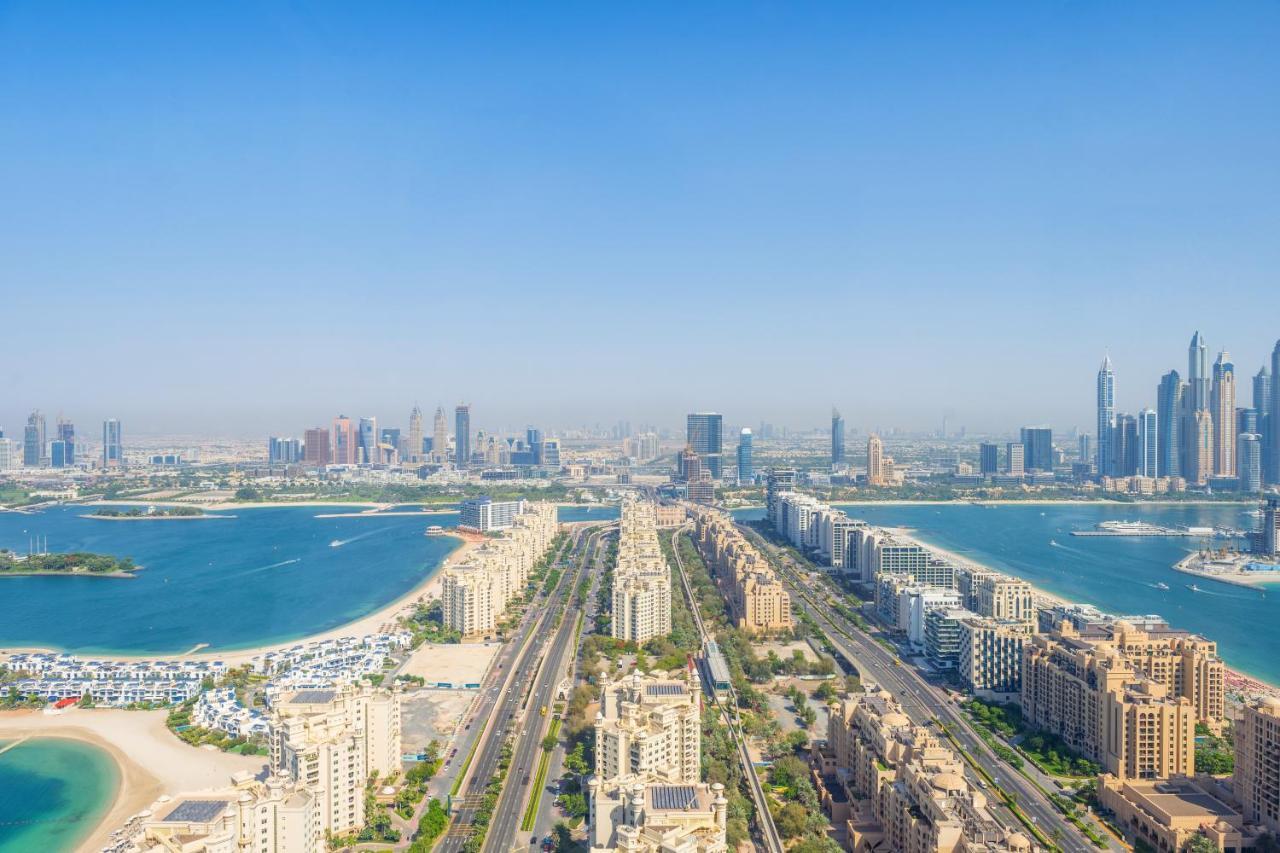 Ultra Luxury Palm Tower With Shared Hotel Facilities Дубай Экстерьер фото