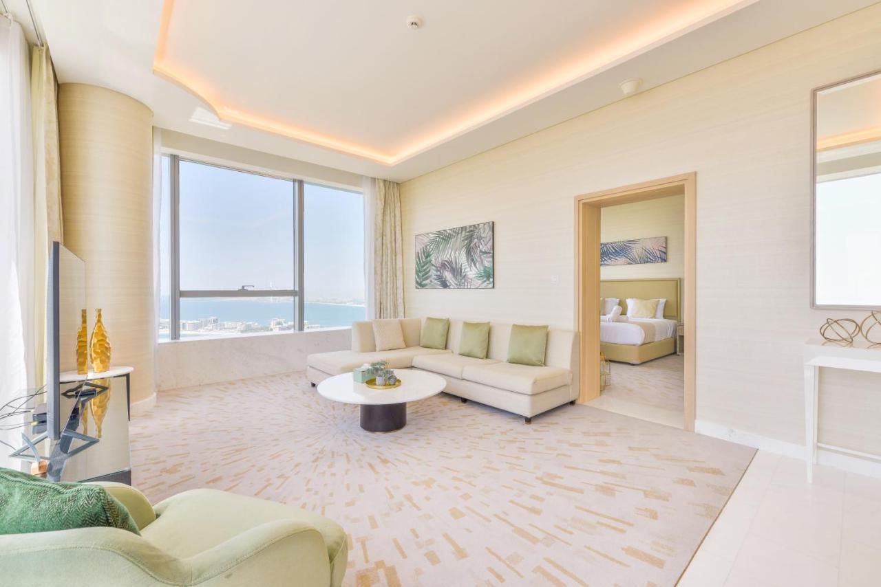 Ultra Luxury Palm Tower With Shared Hotel Facilities Дубай Экстерьер фото