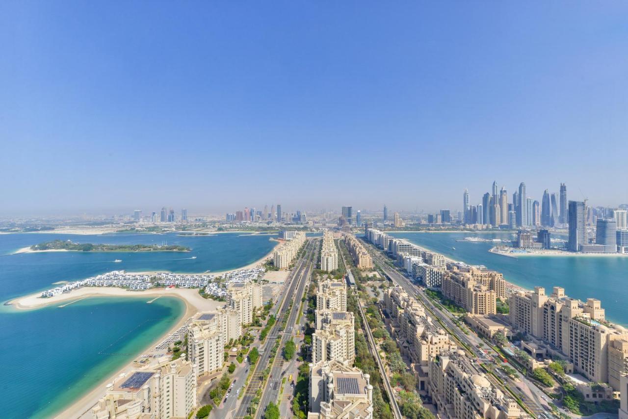 Ultra Luxury Palm Tower With Shared Hotel Facilities Дубай Экстерьер фото
